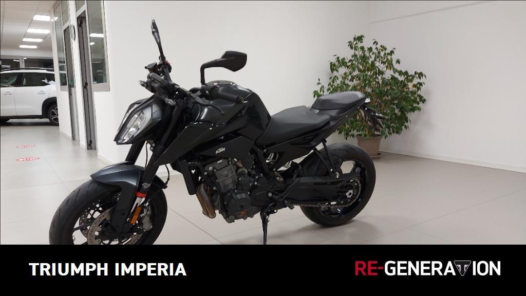 KTM 890 Duke 