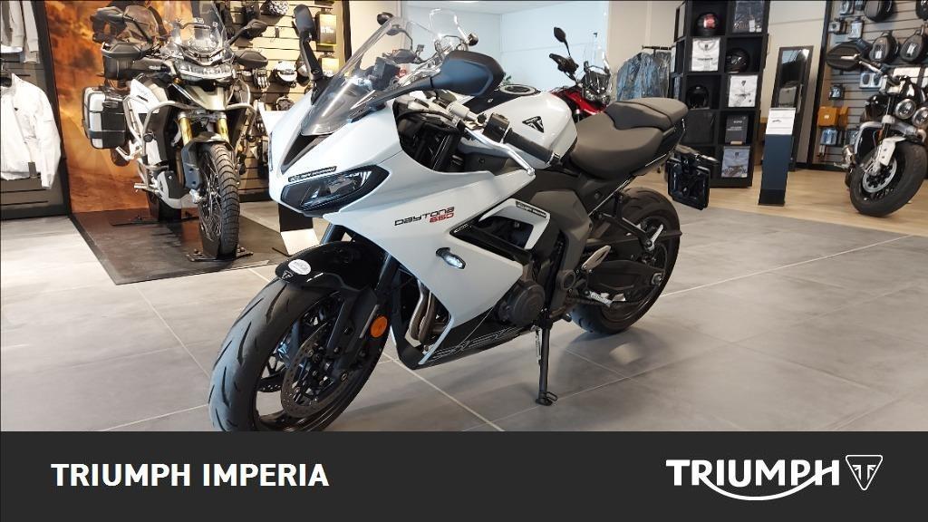 TRIUMPH Daytona 660 Abs