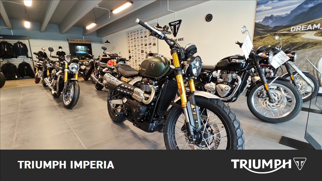 TRIUMPH Scrambler 900 Matt Khaki Green / Matt Phantom Black Abs